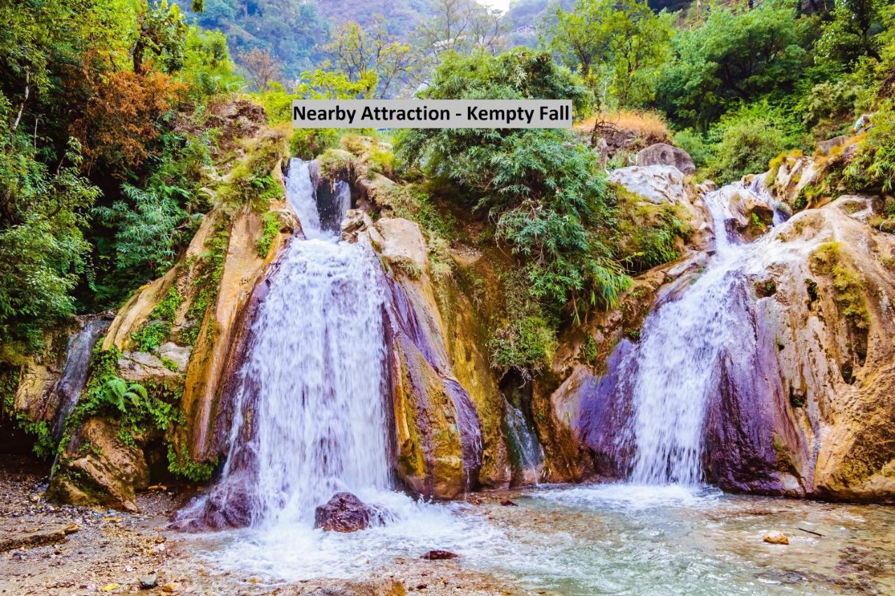 Oyo 13728 Hotel Kempty Valley View Hotel & Restaurant Мусори Екстериор снимка